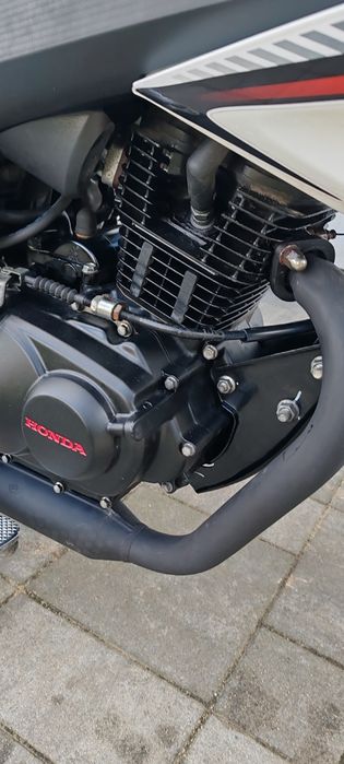 HONDA CB125F w Pięknym Stanie