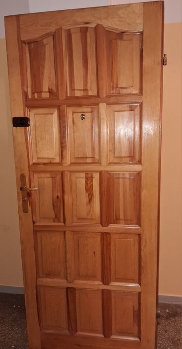 Drzwi wejściowe 80 Lewe drewniane sosna używane