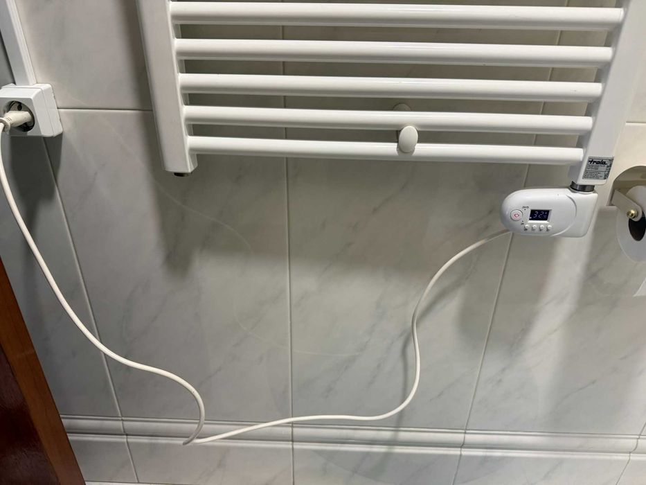 Toalheiro elétrico (como novo)