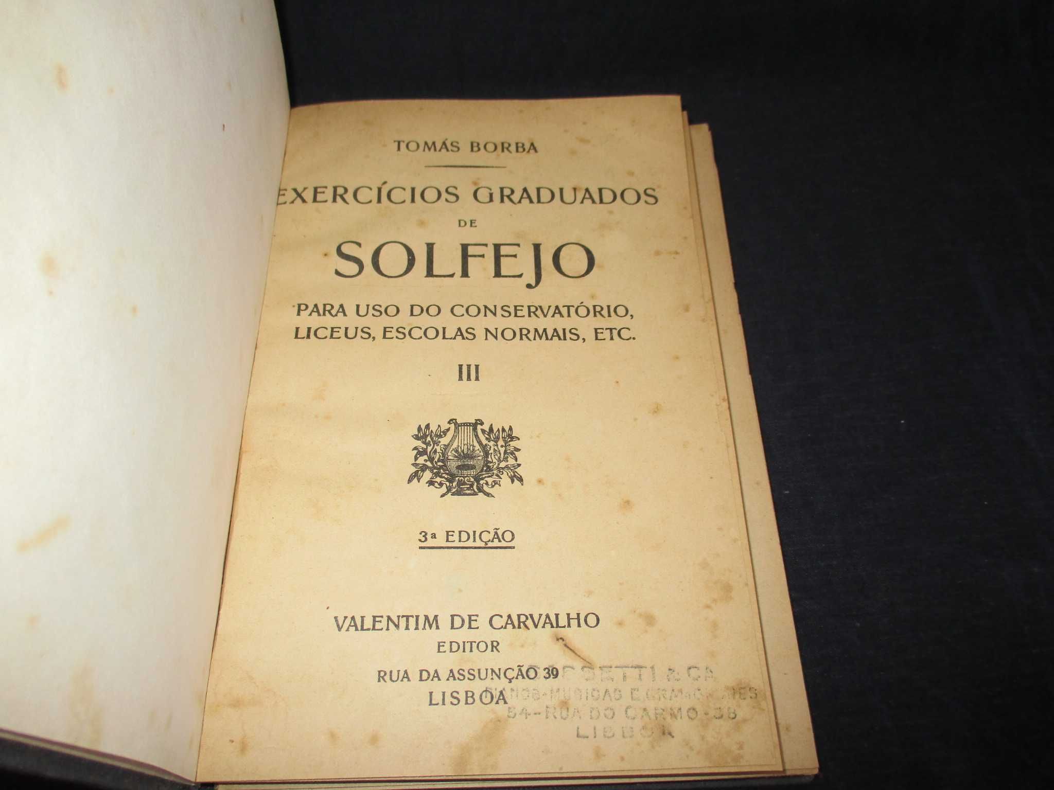 Livro Exercícios Graduados de Solfejo III Tomás Borba