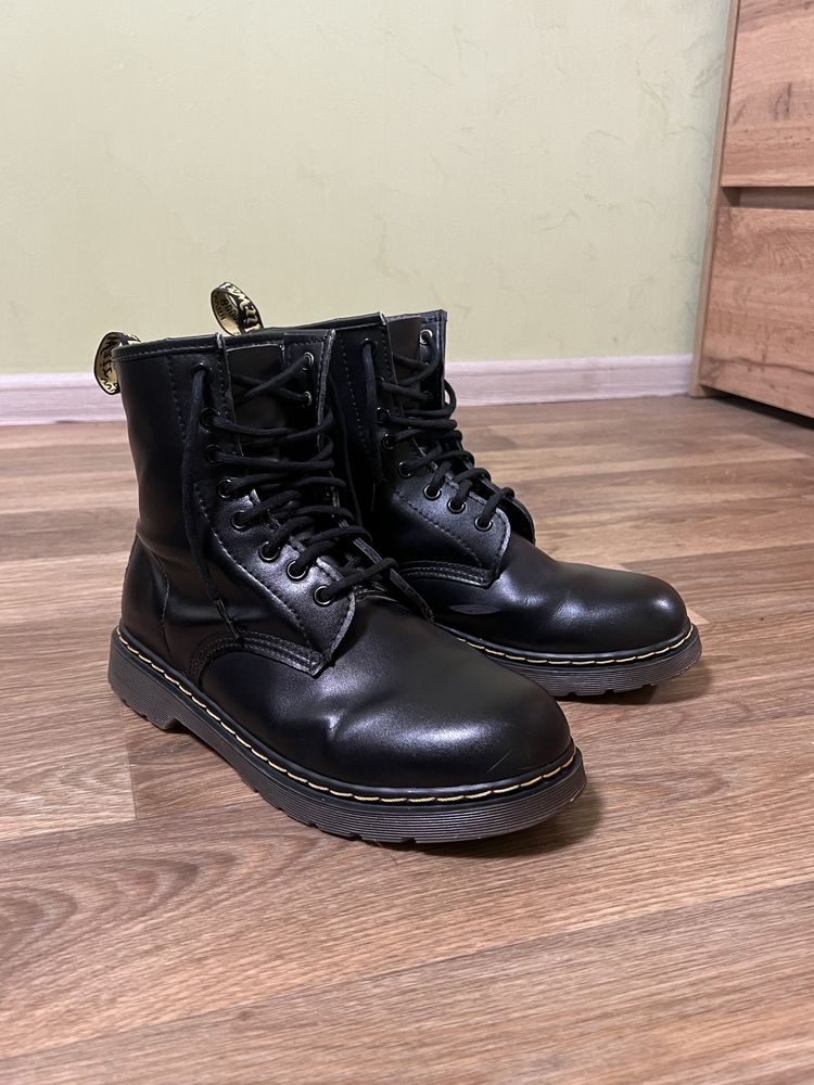 Черевики Dr. Martens