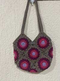 Bolsa em crochet