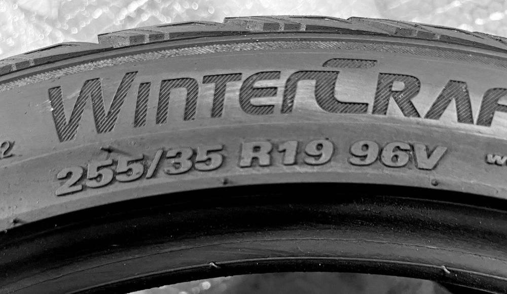 Шини Б/в 255.35.19 пара Kumho