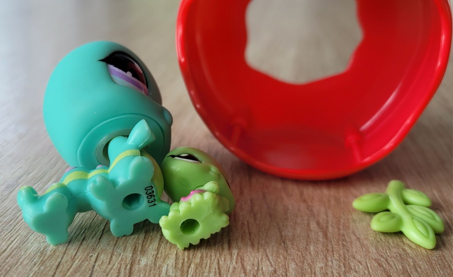 Littlest Pet Shop gąsienica jabłko LPS