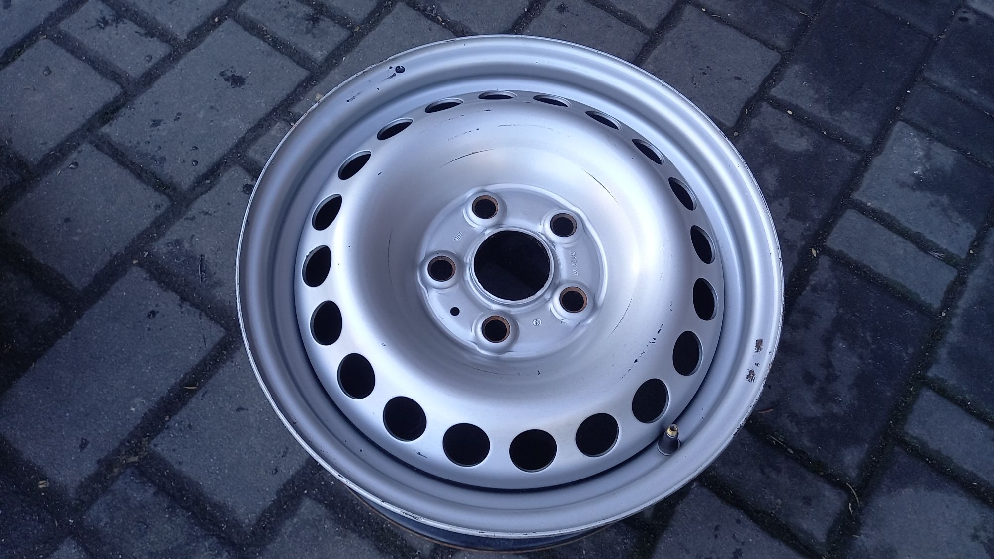 Felgi Stalowe VW T5 T6 6.5J 16" ET 51 5x120 4szt