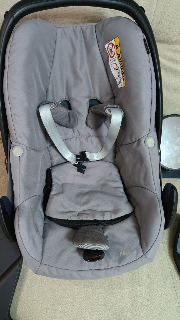 Комплект Maxi Cosi Pearl Maxi Cosi Pebbie База Автокресло Автолюлька