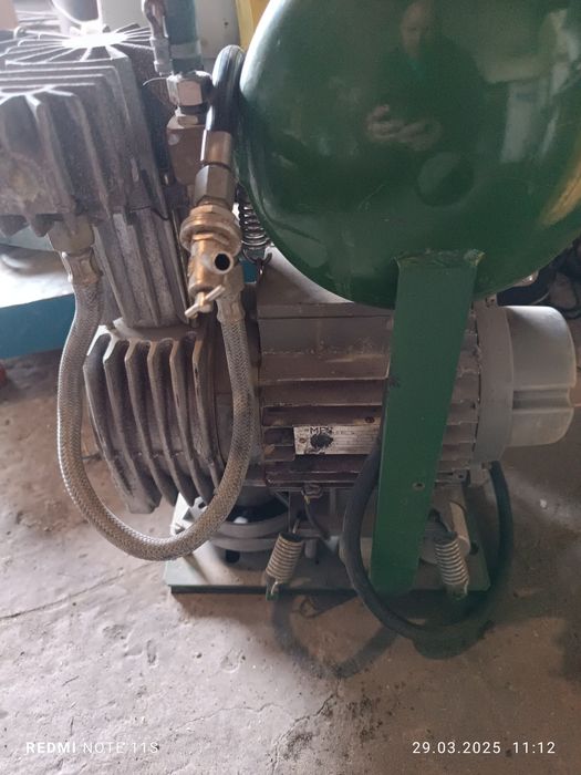 Компрессор MEZ .