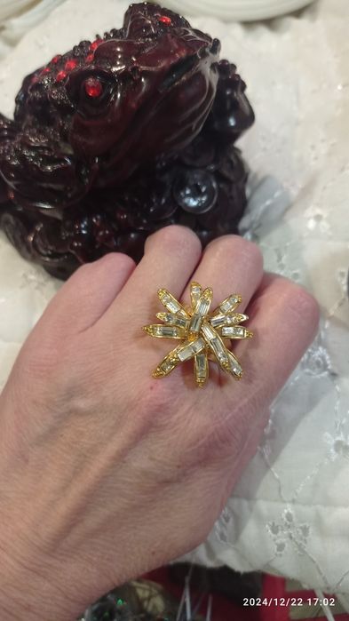 Кольцо концертное бижутерия элитн.