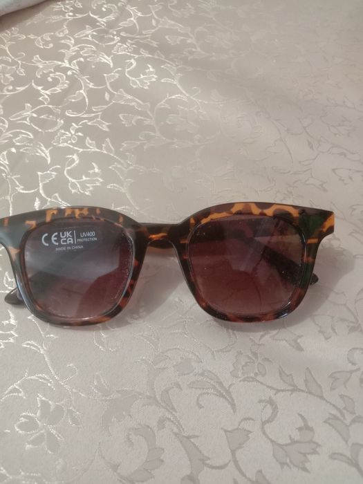 Cонцезахисні окуляри