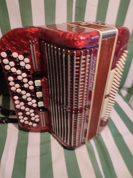 Akordeon guzikowy sprzedam