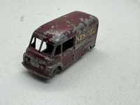 Commer 30 CWT Van no. 69 Lesney Matchbox