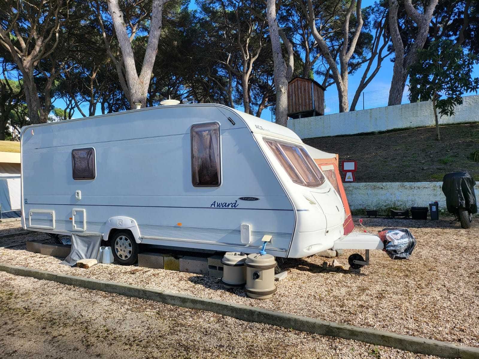 Caravana ACE 6m Travão Inércia