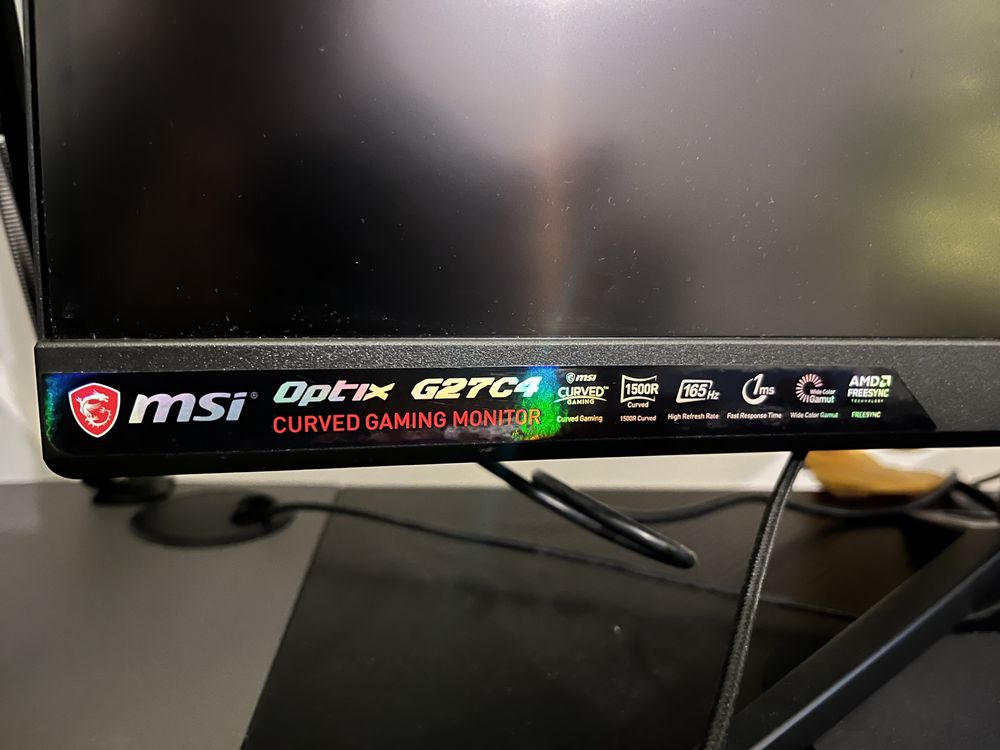 Monitor MSI G27C4 165Hz uszkodzona matryca