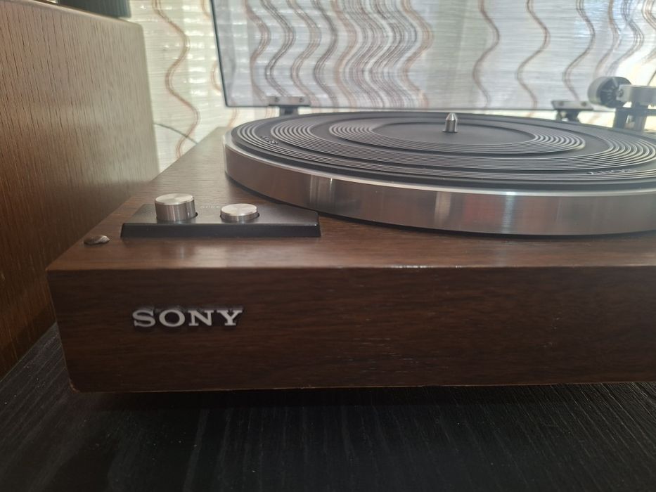 Продам виниловый проиграватель Sony PS-1150