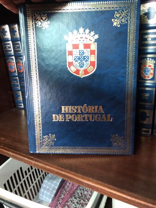 Vendo varios livros historia de portugal, 2*guerra mundial.