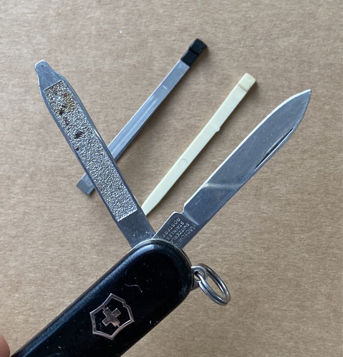 Колекційний Victorinox classic SD чорний мультитул Вікторінокс класік
