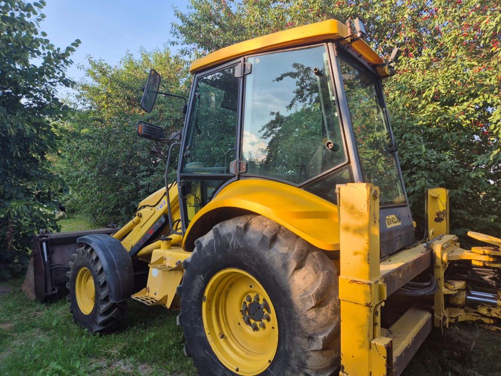 Koparko-ładowarka New Holland NH95