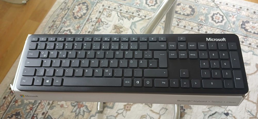 Klawiatura Microsoft Bluetooth QSZ-00006.