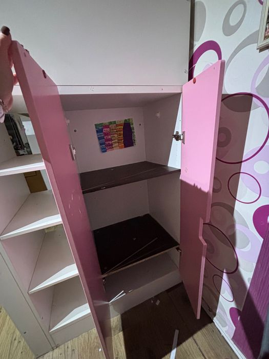 Łóżko piętrowe z biurkiem