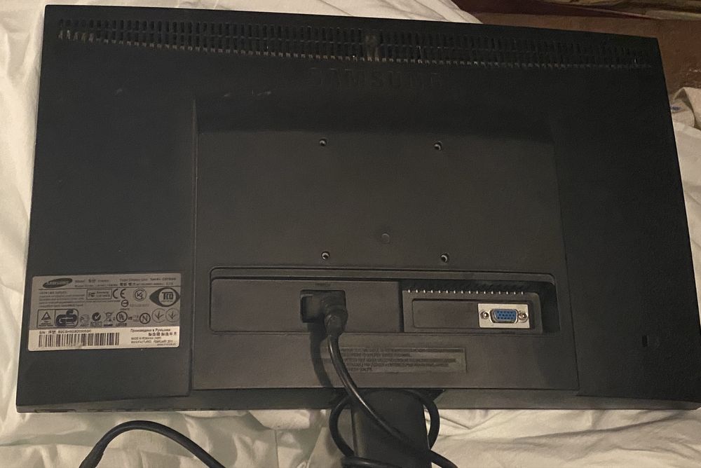 Продаю Монітор Самсунг.