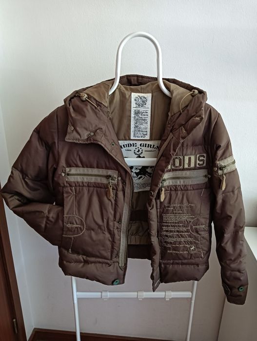 Blusão de penas Lois