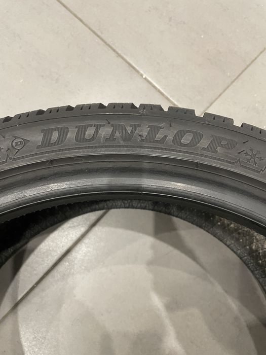 225/40 R18 Dunlop Winter Sport 5