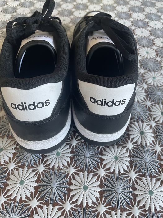 Кросівки Adidas нові