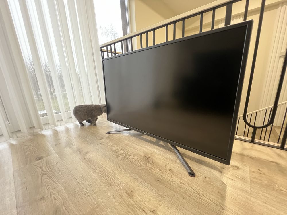Монітор Asus 43 в ідеальному стані