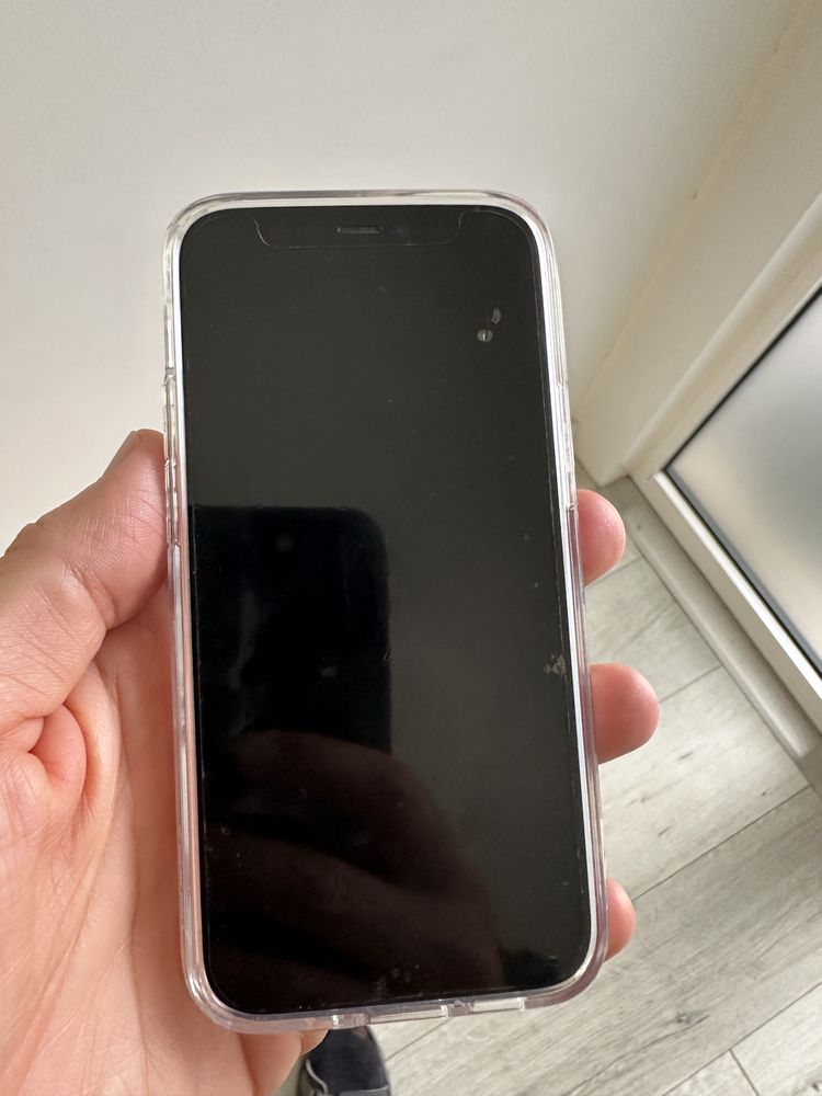 Iphone 12 mini excelente estado com capa nova spigen