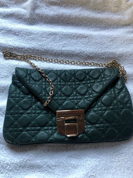 Torebka kopertowa na  łańcuszku