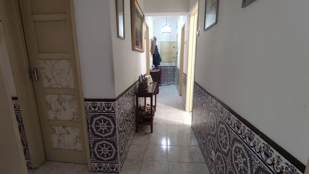 Apartamento T3 em Queluz mobilado