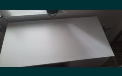 Sprzedam białe biurko