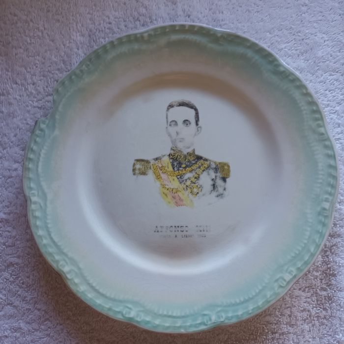 Prato raro louça Sacavém affonso 13 visita a lisboa 1903