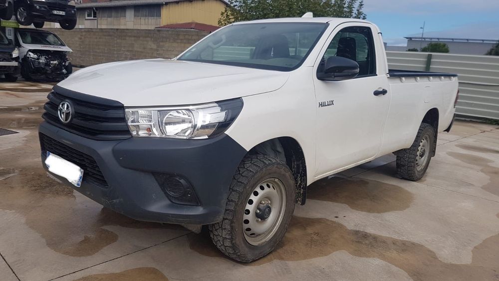 Toyota Hilux Maly przebieg 4x4