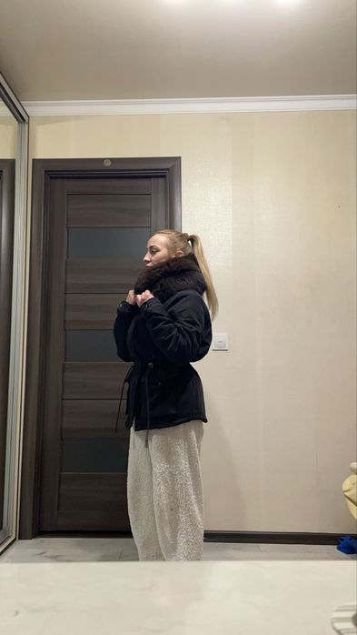 Продам жіночу  куртку