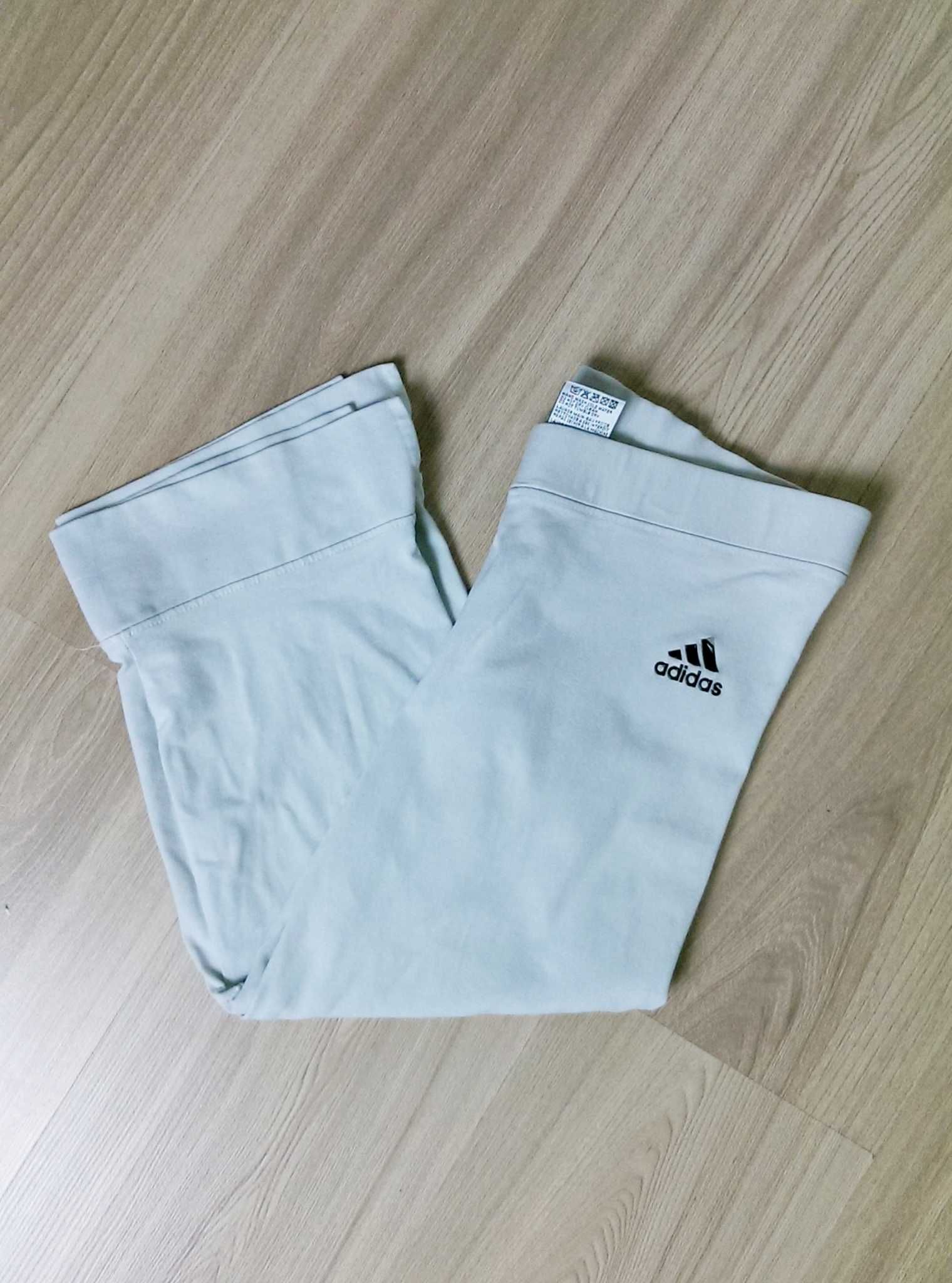 Legginsy dresy spodnie dresowe rybaczki damskie białe Adidas M