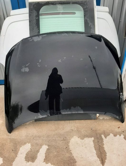 Капот VW Passat b6 чорний пасат б6