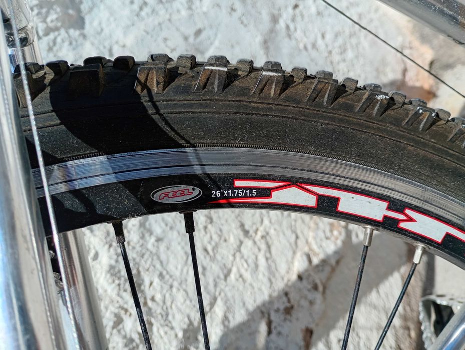 Bicicleta de montanha quadro alumínio só dia 1 e 2 Nov.2025