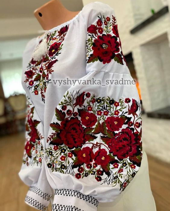 Вишита сукня,  вишиванка