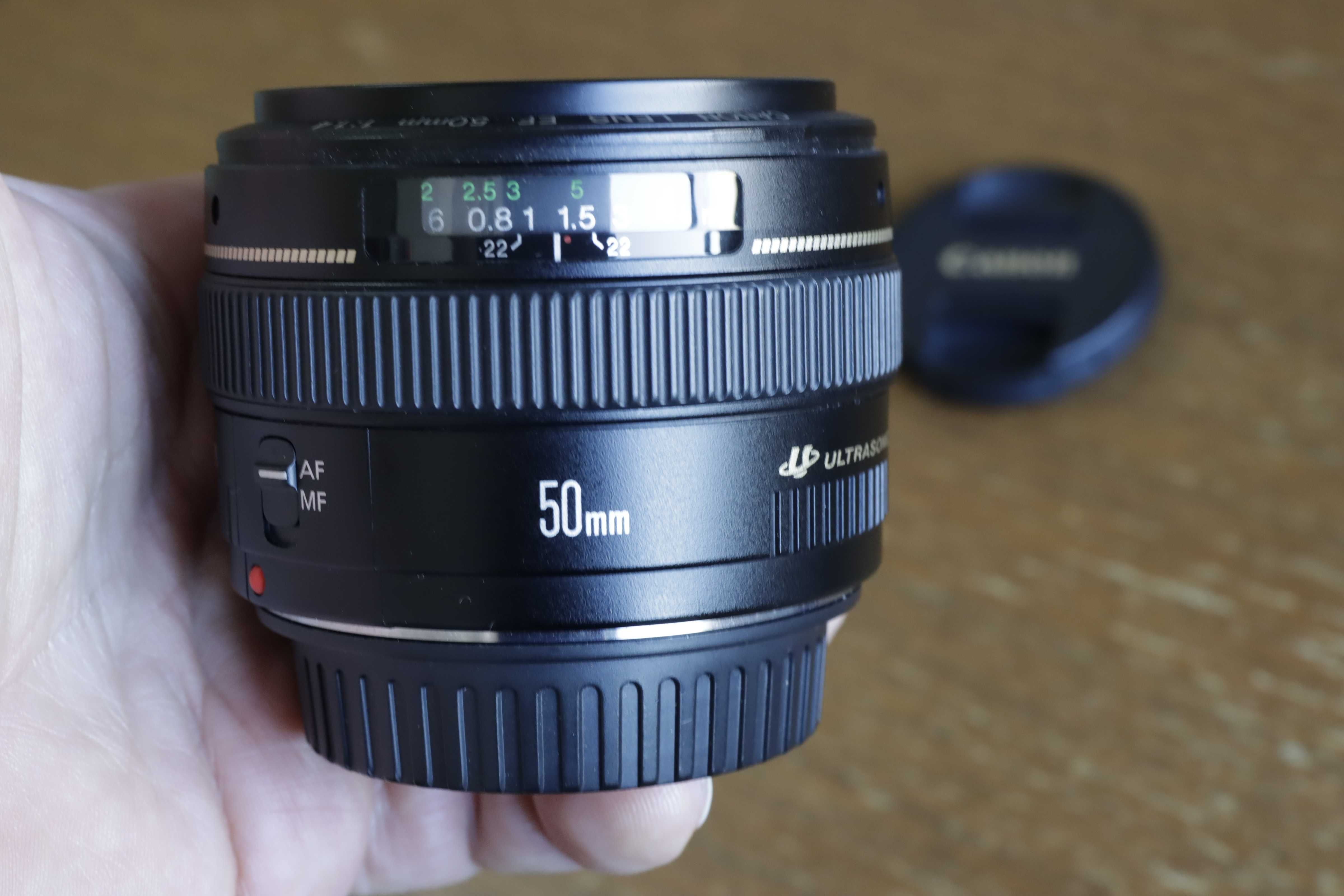 Canon EF 50mm f/1.4 USM