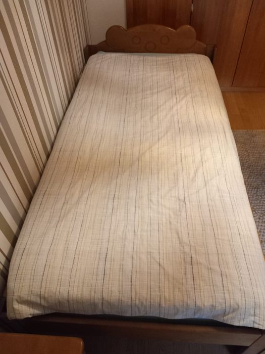 Mobilia quarto corpo e meio madeira tropical resistente