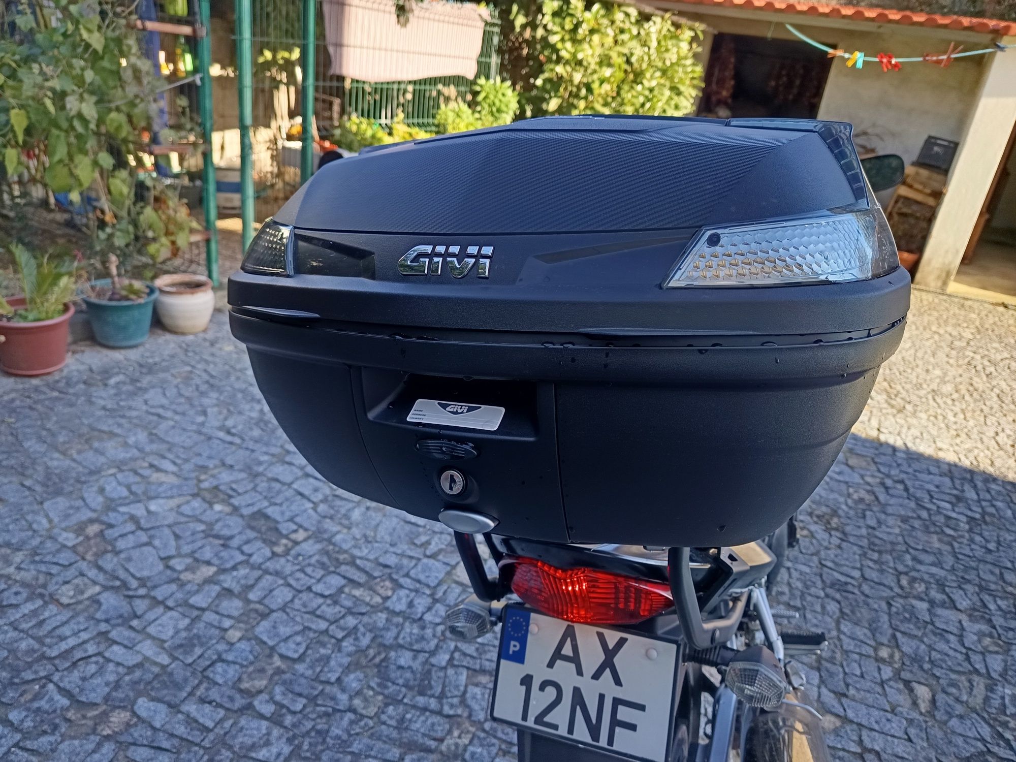 Suzuki Bandit S com 17000km