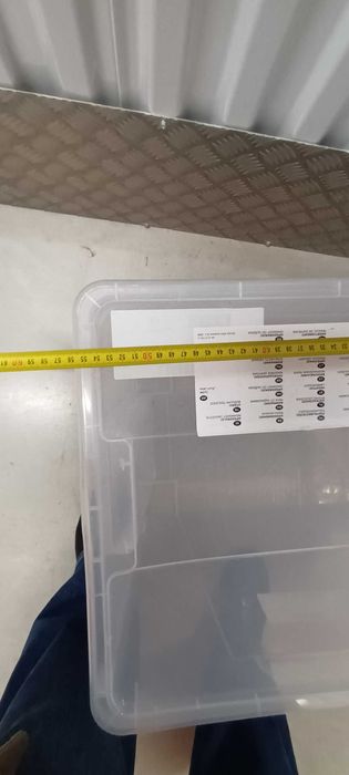 Zestaw pojemników (Duży Pojemnik z pokrywką oraz mniejszy z pokrywką)