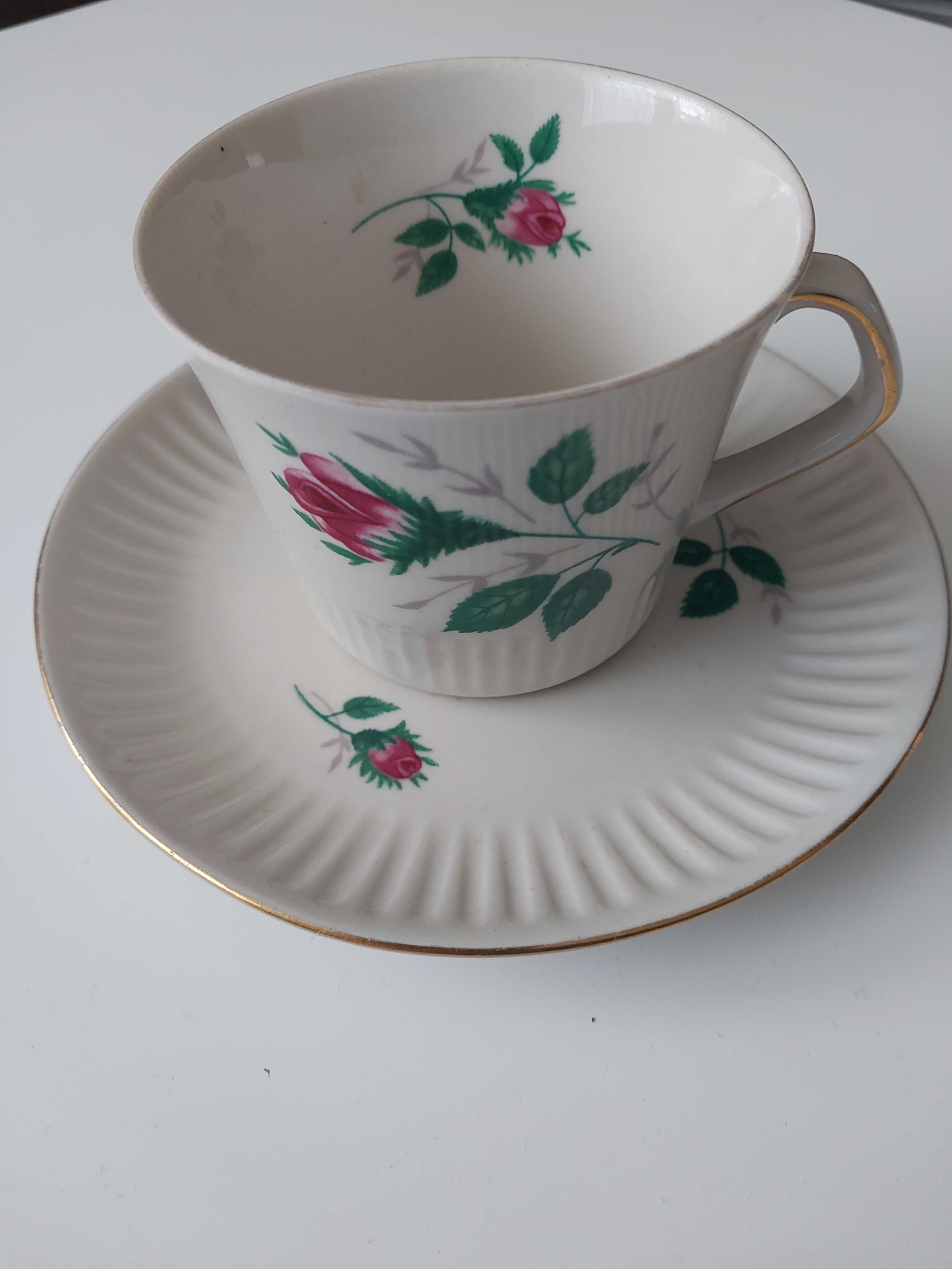 Filiżanka Róża porcelana  Pruszków   +gratis