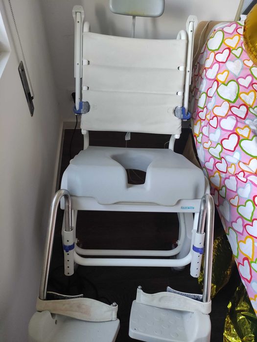 Cadeira de banho reclinável