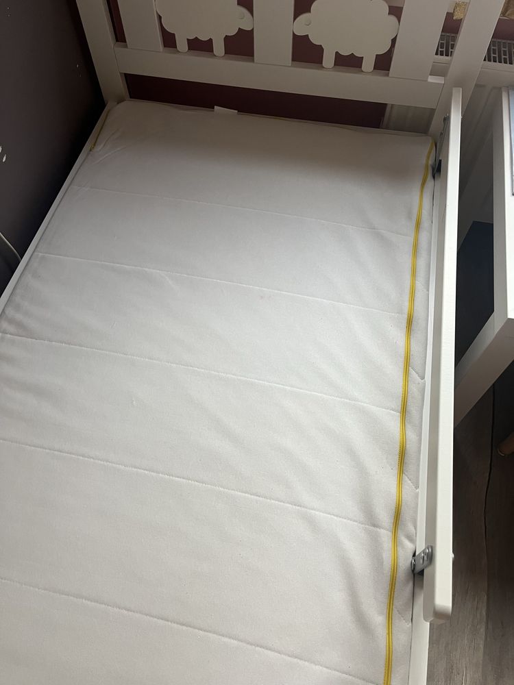 Łóżko Kritter IKEA dziecięce 70x160 cm z materacem