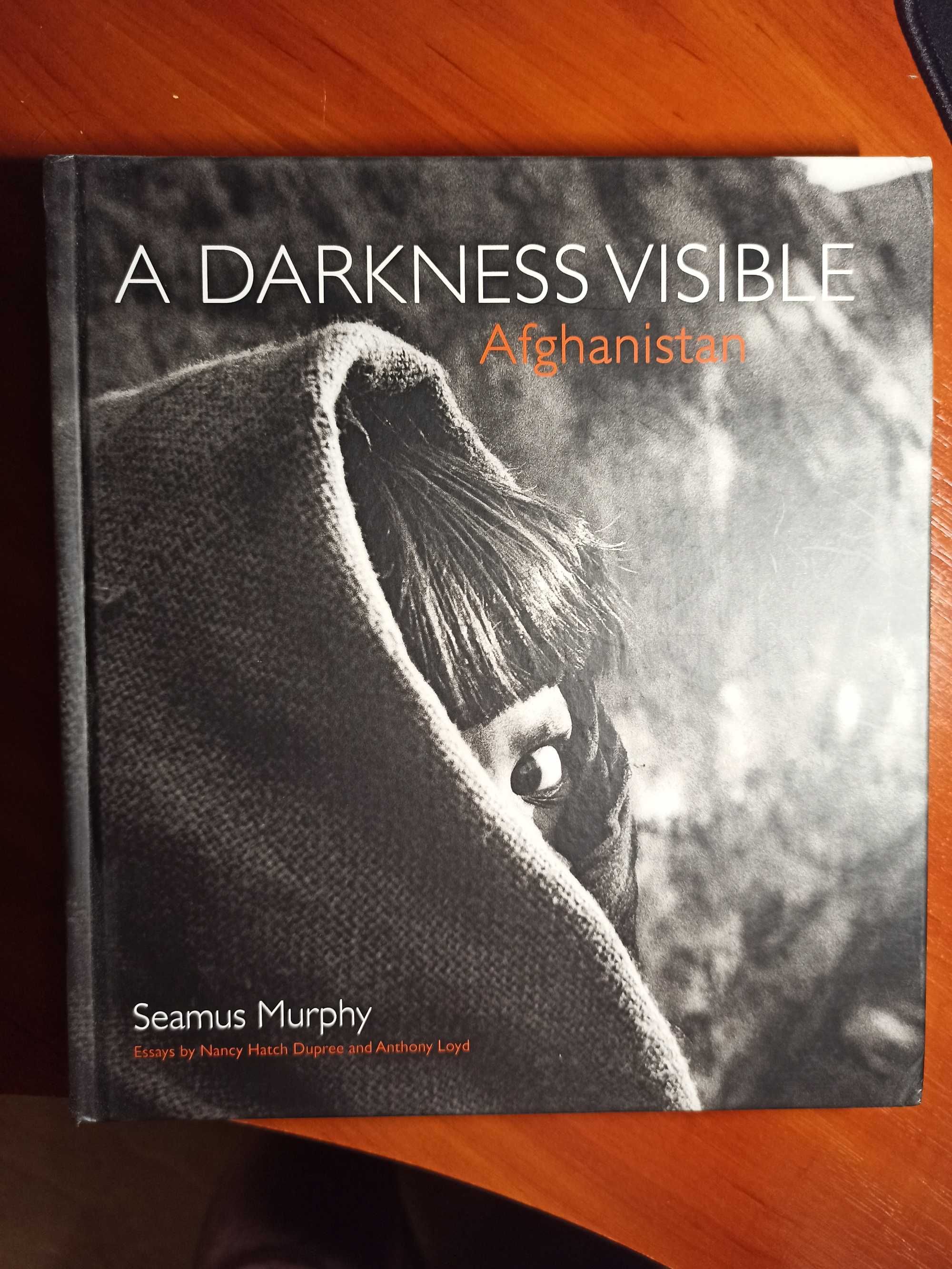 Книга Seamus Murphy Afghanistan: A Darkness Visible