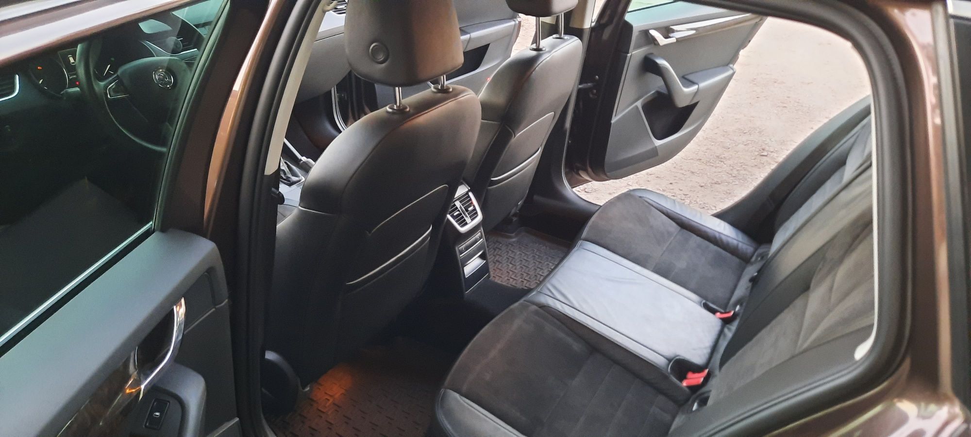 Skoda Octavia Combi A7 2.0 tdi АКПП