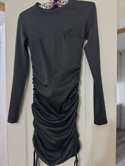 Сукня з затяжками