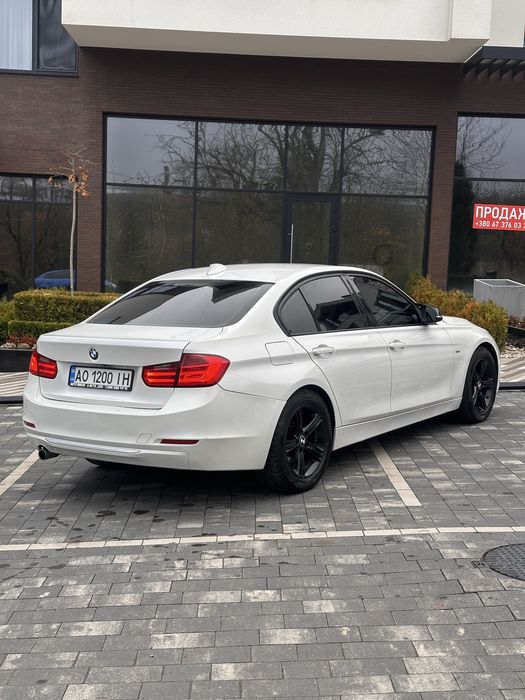 BMW F30 318d 2012